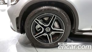 Mercedes-Benz GLC-Class GLC300 4MATIC Premium Coupe 2020 года из Южной Кореи