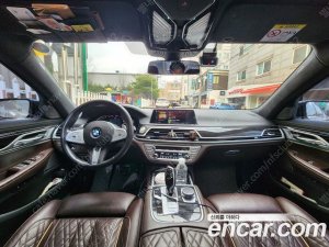 BMW 7-Series 730d xDrive M Sport 2021 года из Южной Кореи