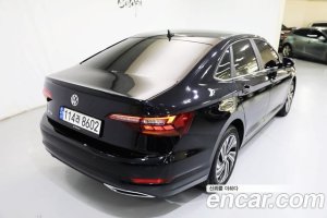 Volkswagen Jetta 1.4 TSI Premium 2021 года из Южной Кореи