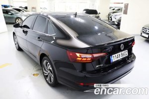 Volkswagen Jetta 1.4 TSI Premium 2021 года из Южной Кореи