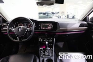 Volkswagen Jetta 1.4 TSI Premium 2021 года из Южной Кореи