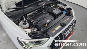 Audi Q3 35 TDI Premium 2020 года из Южной Кореи