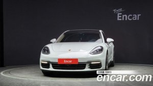 Porsche Panamera 3.0 AWD 2020 года из Южной Кореи