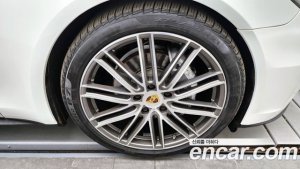 Porsche Panamera 3.0 AWD 2020 года из Южной Кореи