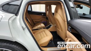 Porsche Panamera 3.0 AWD 2020 года из Южной Кореи