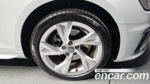 Audi A4 40 TFSI Premium 2021 года из Южной Кореи