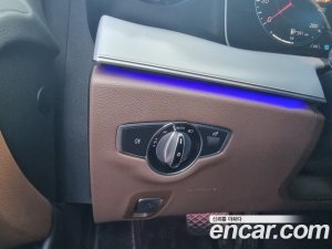 Mercedes-Benz E-Class E250 Avantgarde 2021 года из Южной Кореи