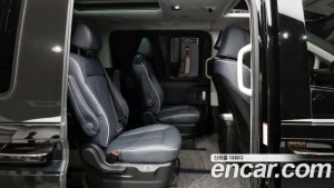 Hyundai Staria 4WD Lounge 9-Seater 2022 года из Южной Кореи