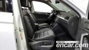 Volkswagen Tiguan 2.0 TDI Prestige 2020 года из Южной Кореи