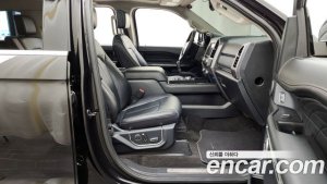Ford Expedition платина 4WD 2021 года из Южной Кореи