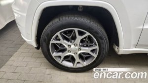 Jeep Cherokee 3.6 Overland 2021 года из Южной Кореи