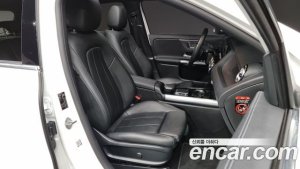 Mercedes-Benz GLA-Class GLA220 2021 года из Южной Кореи