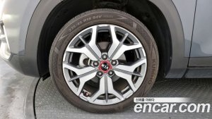 Kia Seltos Дизель 1.6 2WD 2020 года из Южной Кореи
