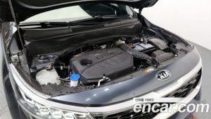 Kia Seltos Дизель 1.6 2WD 2020 года из Южной Кореи