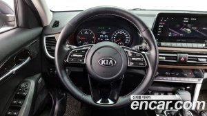 Kia Seltos Дизель 1.6 2WD 2020 года из Южной Кореи