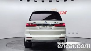 BMW X7 xDrive 40i Design Pure Excellence 7-Seater 2020 года из Южной Кореи