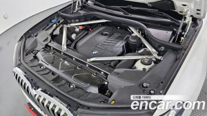 BMW X7 xDrive 40i Design Pure Excellence 7-Seater 2020 года из Южной Кореи