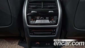 BMW X7 xDrive 40i Design Pure Excellence 7-Seater 2020 года из Южной Кореи
