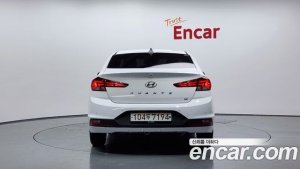 Hyundai AVANTE 1.6 2020 года из Южной Кореи