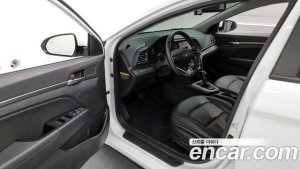 Hyundai AVANTE 1.6 2020 года из Южной Кореи