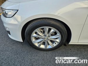 ChevroletGMDaewoo Malibu 1.3 Turbo Premium 2021 года из Южной Кореи