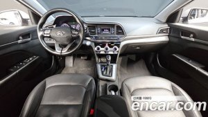 Hyundai AVANTE 1.6 2020 года из Южной Кореи