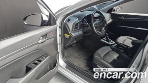 Hyundai AVANTE 1.6 2020 года из Южной Кореи