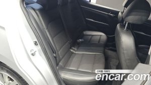 Hyundai AVANTE 1.6 2020 года из Южной Кореи