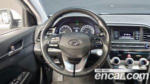 Hyundai AVANTE 1.6 2020 года из Южной Кореи