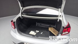 Hyundai AVANTE 1.6 2020 года из Южной Кореи