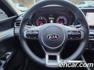 Kia K5 2.0 2020 года из Южной Кореи
