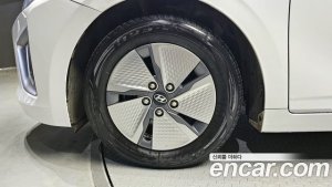 Hyundai Ioniq 1.6 HEV 2020 года из Южной Кореи