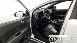 Kia Sportage Дизель 1.6 2WD 2022 года из Южной Кореи
