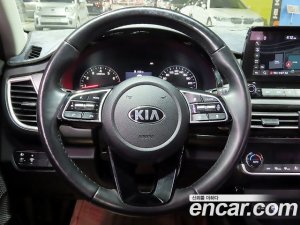 Kia Seltos Бензин 1.6 Turbo 2WD 2022 года из Южной Кореи