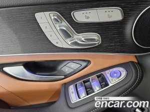 Mercedes-Benz GLC-Class GLC300 4MATIC Premium Coupe 2020 года из Южной Кореи