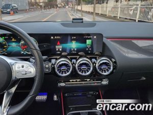 Mercedes-Benz GLA-Class GLA250 4MATIC 2021 года из Южной Кореи
