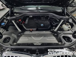 BMW X4 xDrive20i xLine 2021 года из Южной Кореи
