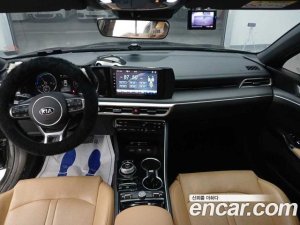 Kia K5 2020 года из Южной Кореи