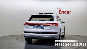 Audi e-tron 55 4WD 2020 года из Южной Кореи