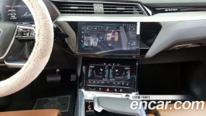 Audi e-tron 55 4WD 2020 года из Южной Кореи