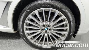 BMW X7 xDrive 40i Design Pure Excellence 7-Seater 2020 года из Южной Кореи