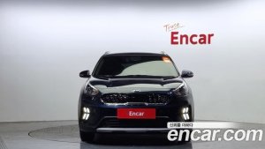 Kia Niro 1.6 HEV 2020 года из Южной Кореи