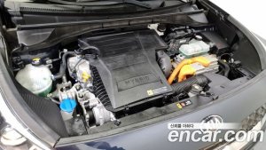 Kia Niro 1.6 HEV 2020 года из Южной Кореи