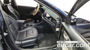 Kia Niro 1.6 HEV 2020 года из Южной Кореи