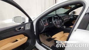 Volvo XC60 T8 Inscription 2021 года из Южной Кореи