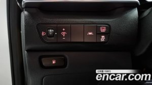 Kia Niro 1.6 HEV 2020 года из Южной Кореи