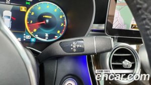 Mercedes-Benz GLC-Class GLC300 4MATIC 2020 года из Южной Кореи