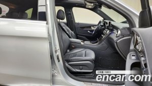 Mercedes-Benz GLC-Class GLC300 4MATIC 2020 года из Южной Кореи