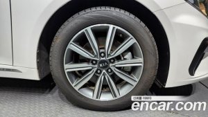 Kia K5 2.0 2020 года из Южной Кореи