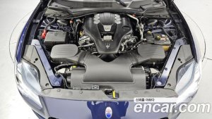 Maserati Quattroporte 3.0 V6 GranLusso 2020 года из Южной Кореи